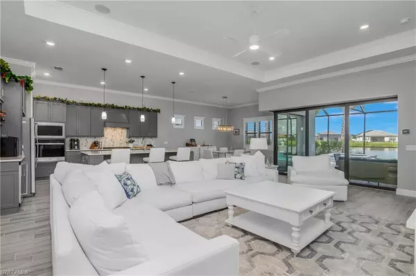 Estero, FL 33928,21064 Hallandale DR