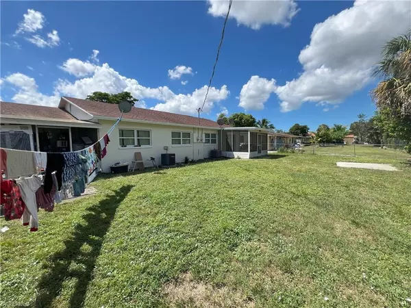 Bonita Springs, FL 34135,11471 tangerine DR