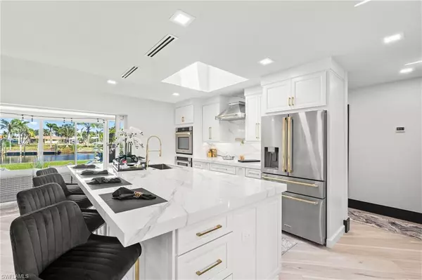 6212 Cocos DR, Fort Myers, FL 33908