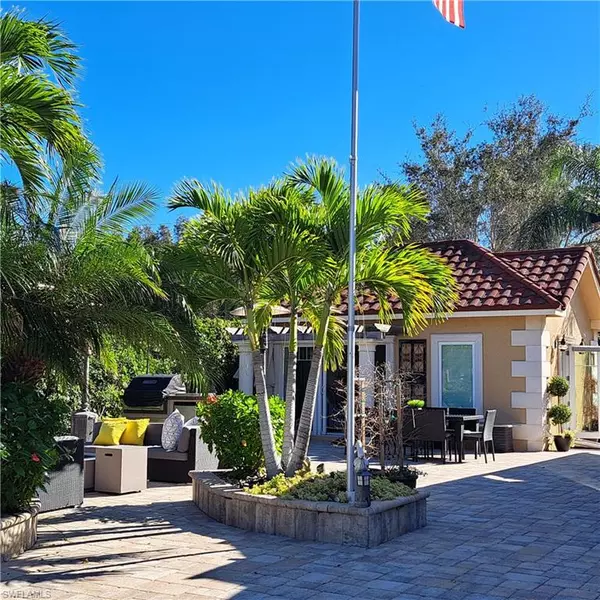 Naples, FL 34114,4580 Southern Breeze DR