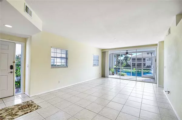 Naples, FL 34109,6804 Satinleaf RD S #101