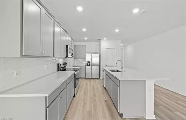 Bonita Springs, FL 34135,27848 Solis Grande DR