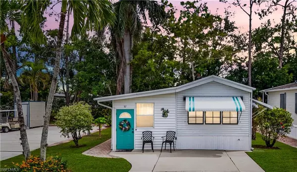 37 Bass LN, Naples, FL 34114