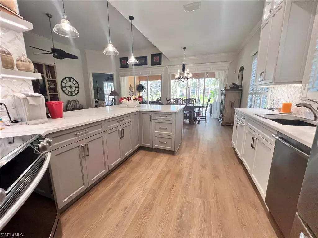 Naples, FL 34114,7651 Hernando CT