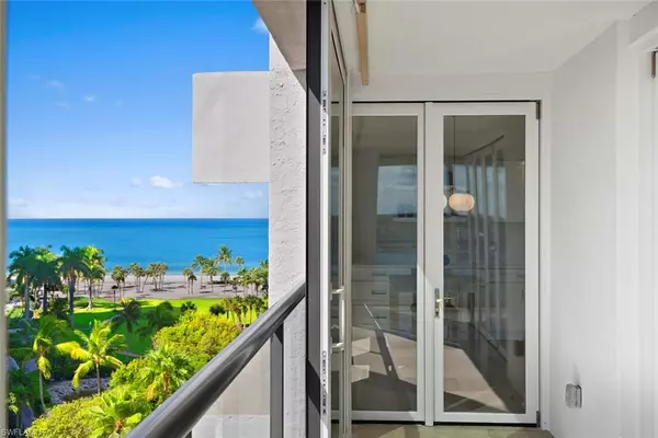 Naples, FL 34103,4031 Gulf Shore BLVD N #95