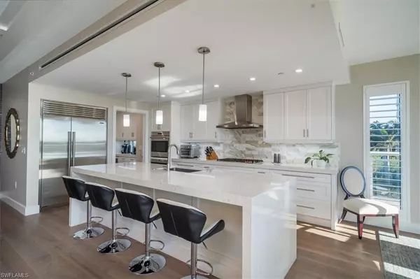 13915 Old Coast RD #301, Naples, FL 34110