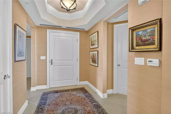 Naples, FL 34114,1060 Borghese LN #403