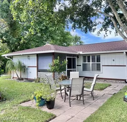 824 96th AVE N #B, Naples, FL 34108