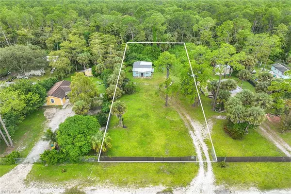 Naples, FL 34117,1921 Della DR