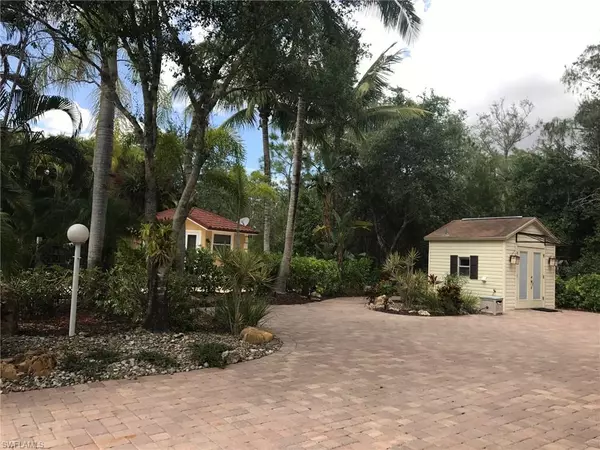 Naples, FL 34114,4914 Coach LN