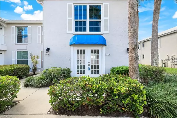 834 Gulf Pavilion DR #204, Naples, FL 34108