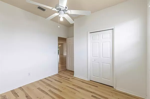 Lehigh Acres, FL 33976,3719 24th ST SW