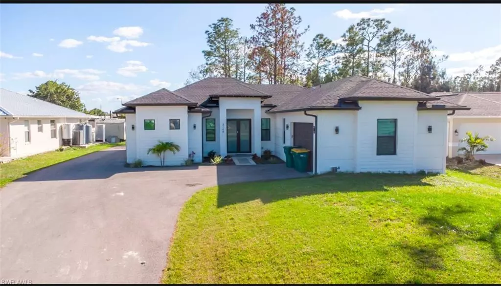 2740 35th AVE NE, Naples, FL 34120