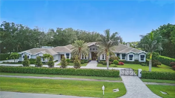 830 Cassena RD, Naples, FL 34108
