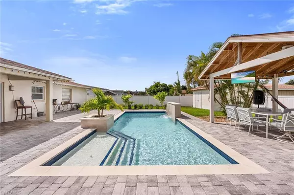 4949 22nd PL SW, Naples, FL 34116