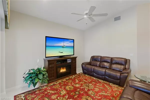 Naples, FL 34119,2590 Marshcreek LN #202