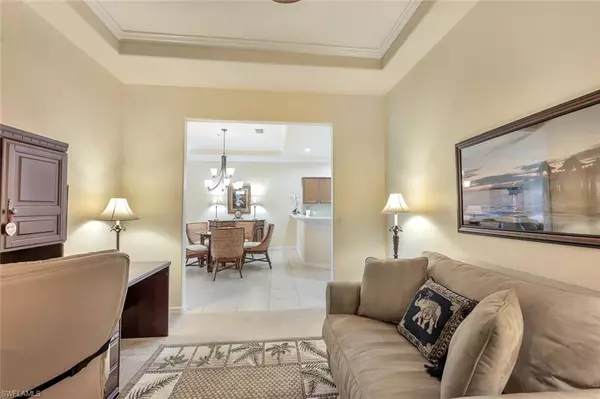 Naples, FL 34112,4863 Hampshire CT #305