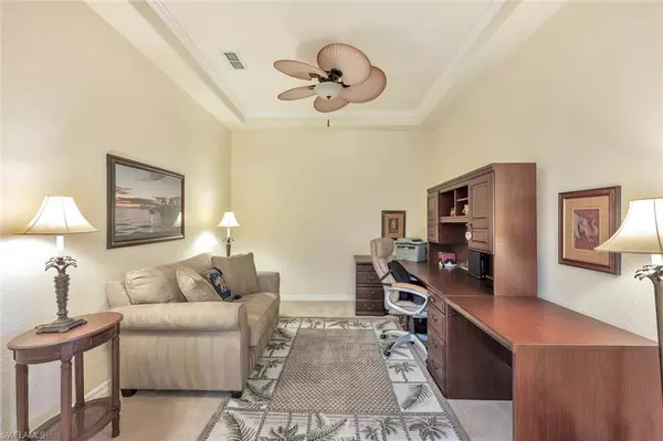 Naples, FL 34112,4863 Hampshire CT #305