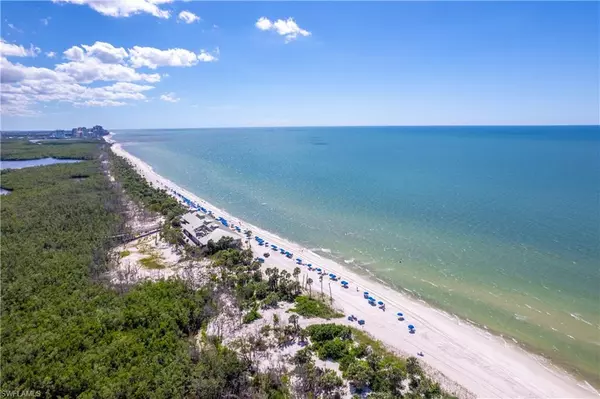 Naples, FL 34108,7515 Pelican Bay BLVD #19-B