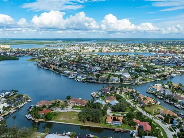 Marco Island, FL 34145,719 Austin CT
