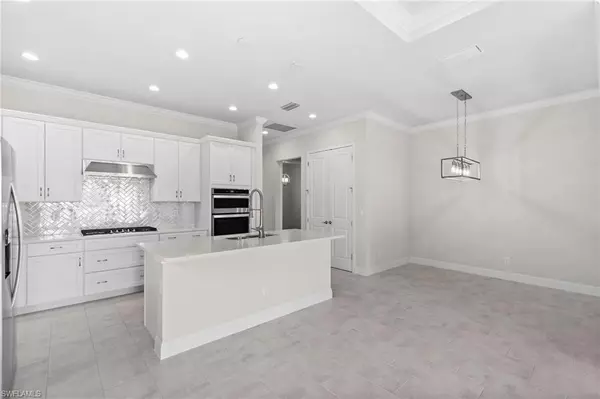 Naples, FL 34120,14756 Kingfisher LOOP