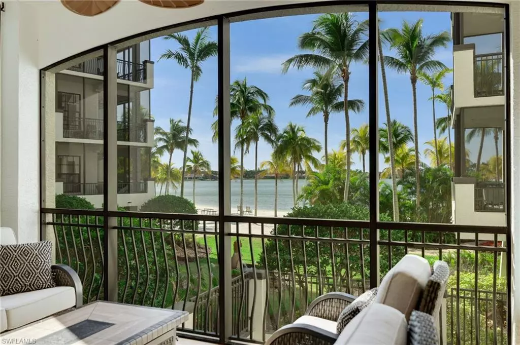 Miromar Lakes, FL 33913,10731 Mirasol DR #205