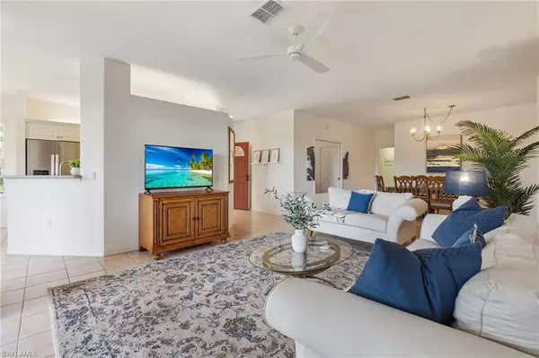 Estero, FL 33928,20301 Calice CT E #2002