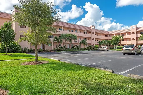 Naples, FL 34105,200 Forest Lakes BLVD #201
