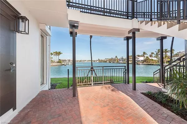 Naples, FL 34102,2254 Gulf Shore BLVD N #N1