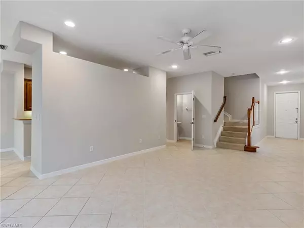 Estero, FL 33928,20492 Larino LOOP