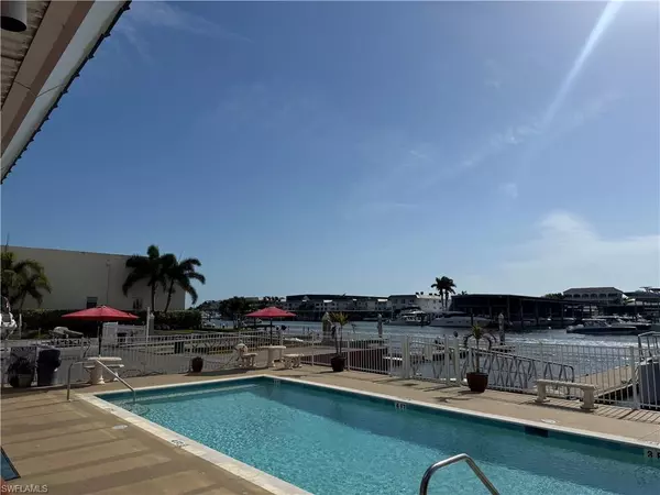 Naples, FL 34102,750 RIVER POINT DR