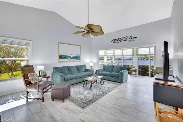 Naples, FL 34104,613 Windsor SQ #101