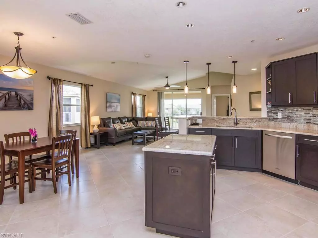 Naples, FL 34119,6610 Huntington Lakes CIR #201