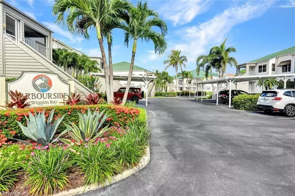 523 Club Side DR #2-523, Naples, FL 34110