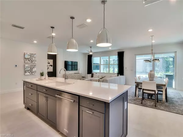 Naples, FL 34120,2133 Sequoia CT