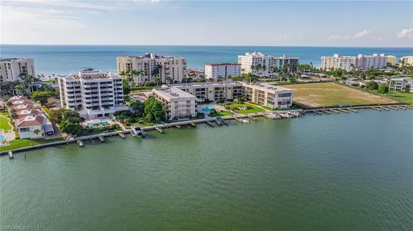 Naples, FL 34103,3200 Gulf Shore BLVD N #401