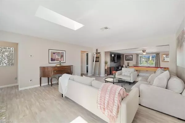 Lehigh Acres, FL 33936,1502 Canal ST