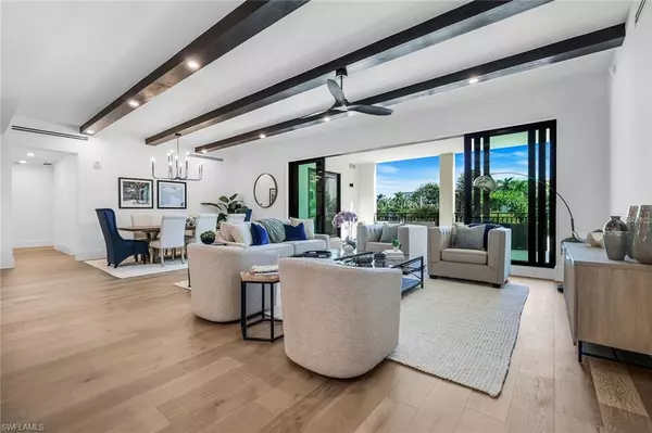 Naples, FL 34102,1130 3rd AVE S #211