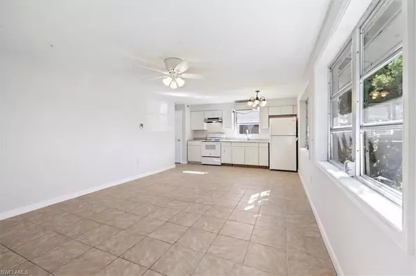 Naples, FL 34108,681/683 95th AVE N