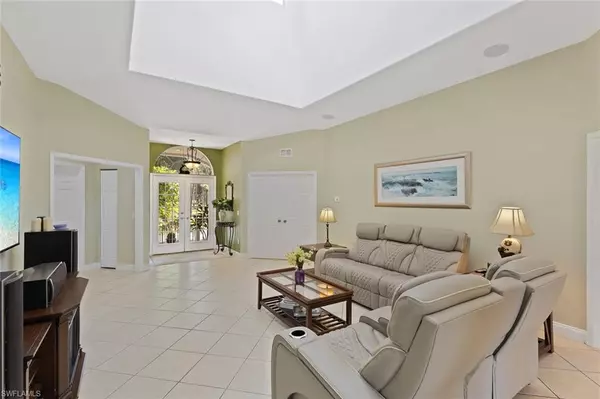 Naples, FL 34117,611 8th ST SE