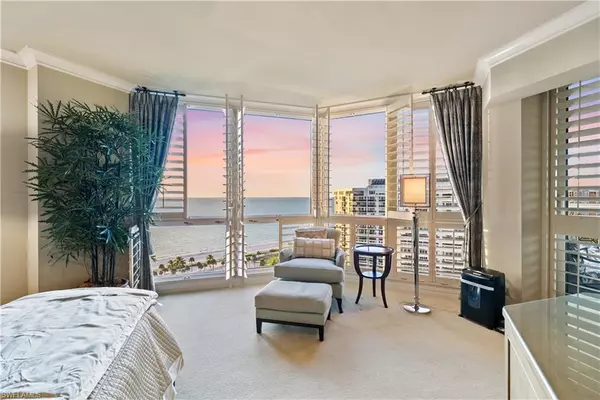 Naples, FL 34103,4021 Gulf Shore BLVD N #1706