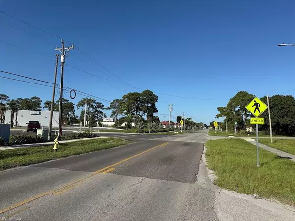 Immokalee, FL 34142,114 Immokalee DR