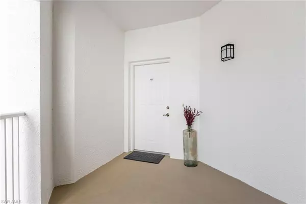 Naples, FL 34112,4650 Yacht Harbor DR #121