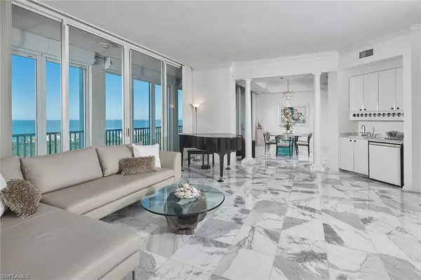 Naples, FL 34108,7515 Pelican Bay BLVD #22C