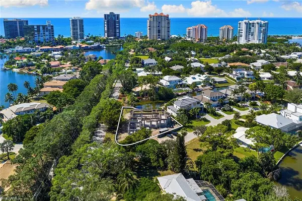 Naples, FL 34103,5037 Starfish AVE