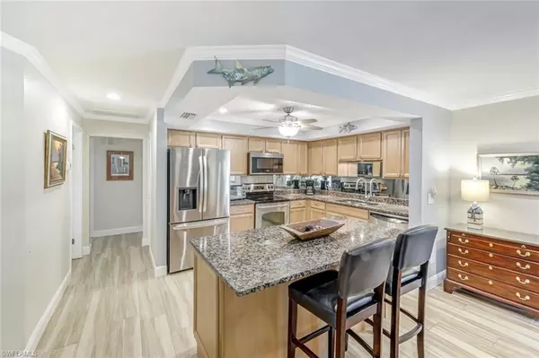 Naples, FL 34112,4459 Lakewood BLVD