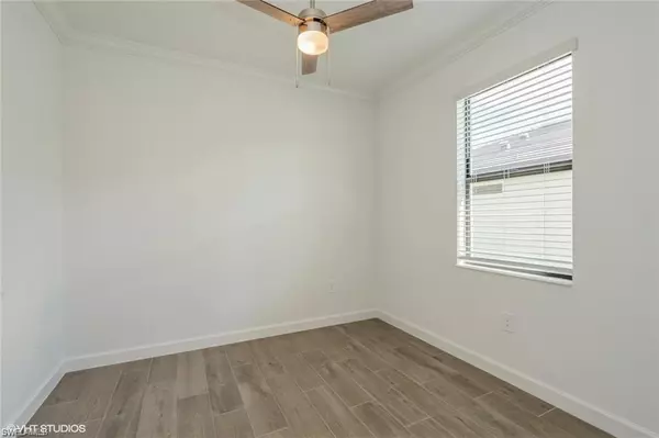 Estero, FL 33928,19121 Hinkley DR