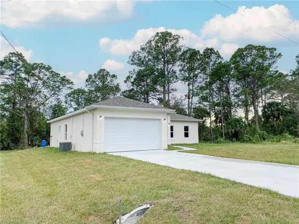Lehigh Acres, FL 33974,1024 Bagget ST E