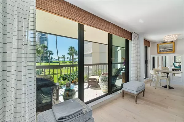 Naples, FL 34103,4551 Gulf Shore BLVD N #205