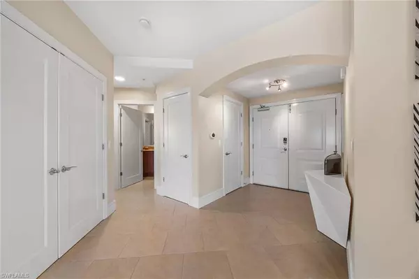 Naples, FL 34108,9115 Strada PL #5416